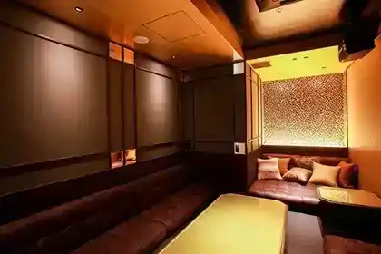 ミナミのキャバクラUNJOUR(アンジュール)